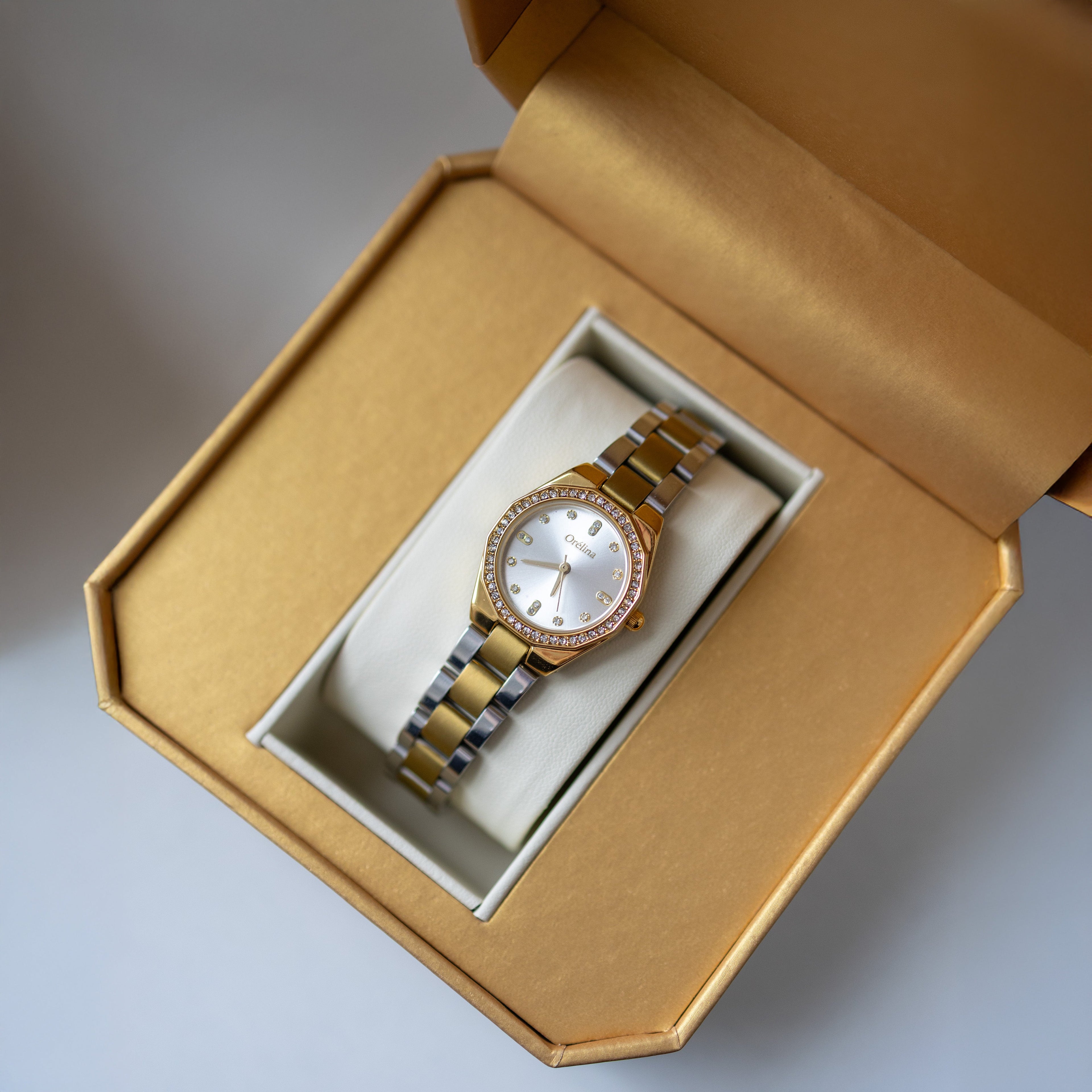 The Muse Watch - Champagne